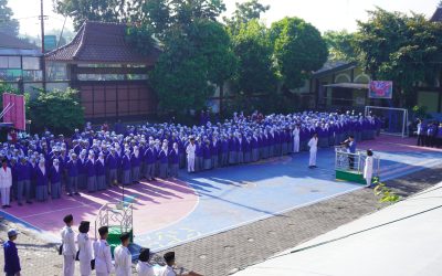 UPACARA HARI PENDIDIKAN NASIONAL SMAN 1 SLEMAN TAHUN 2025