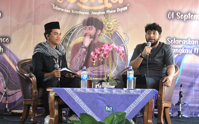 LANGKAH AWAL MERAIH MASA DEPAN BERSAMA USTAZ RISYAD BAYA’SUD PADA PENGAJIAN AKBAR BERTEMA “SENJA” SMAN 1 SLEMAN